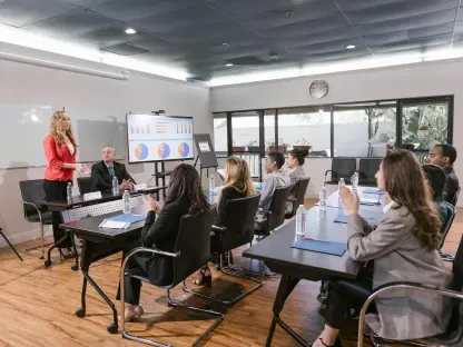 Training Managers to Lead Decentralized Teams Effectively